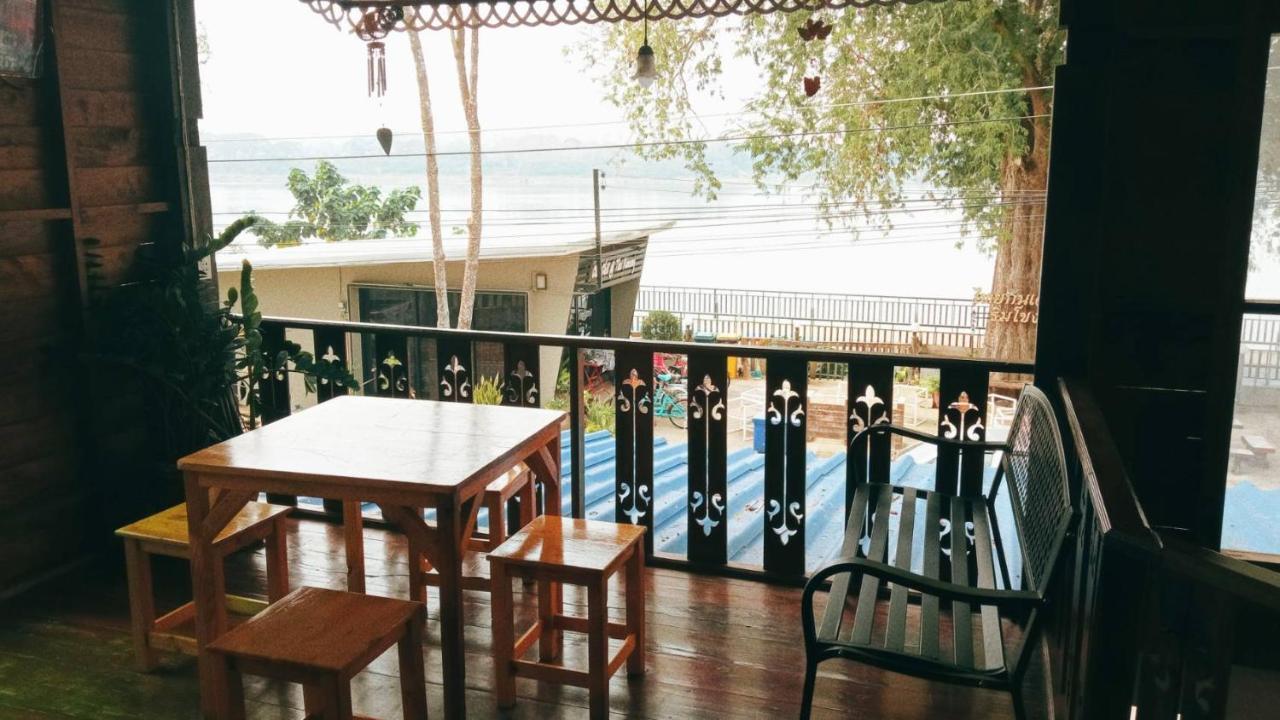 Apartamento ไทยกันเอง ริมโขง Chiang Khan Exterior foto